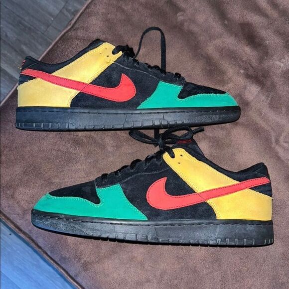 dunk low rasta